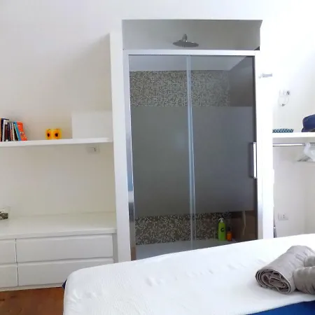 San Gregorio House شقة